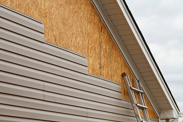 24/7 Emergency Vinyl Siding experts in Walnut Cove, NC